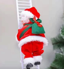O Papai Noel Que Escala Sua Árvore!